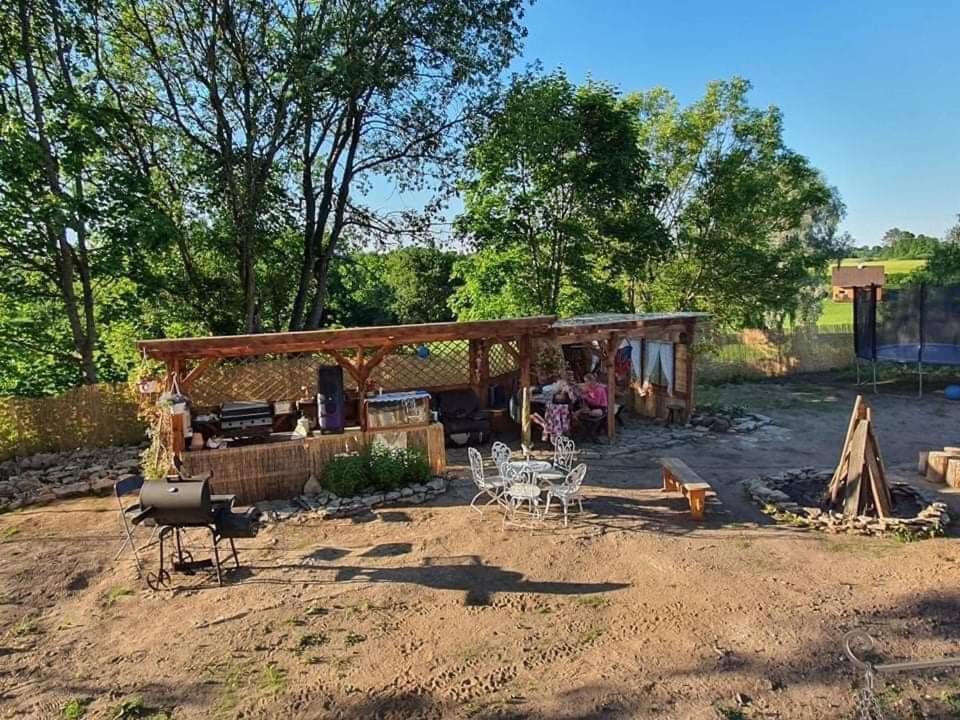 B&B Rando&Kärdi juures OÜ Lyuganuse Exterior foto